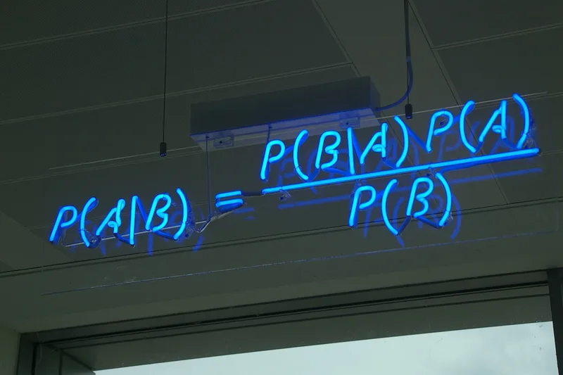 Bayes Theorem MMB 01.jpg — mattbuck ( category ) (CC BY-SA 3.0)